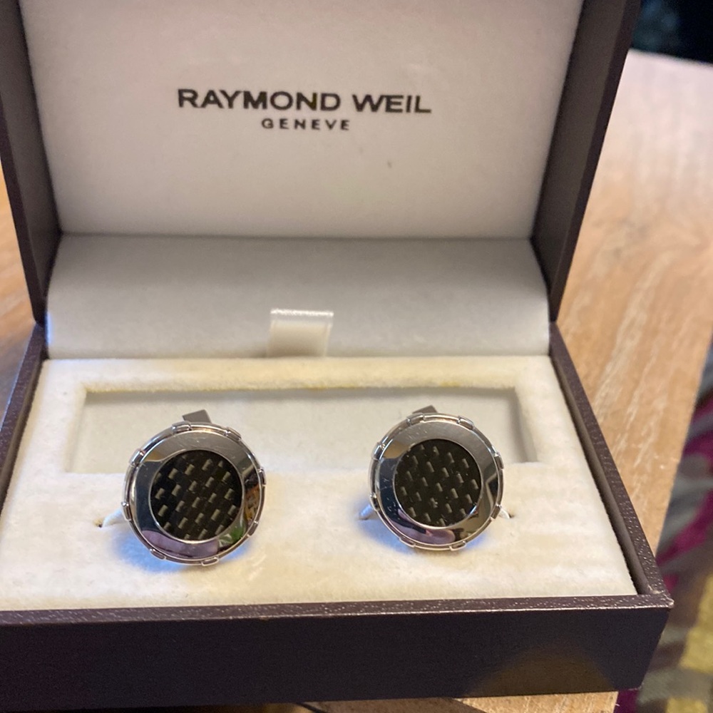 Cuff links
